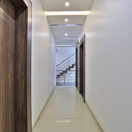 Hotel Planet Vadodara Dış mekan fotoğraf